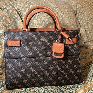 Guess Cate Satchel, Like New